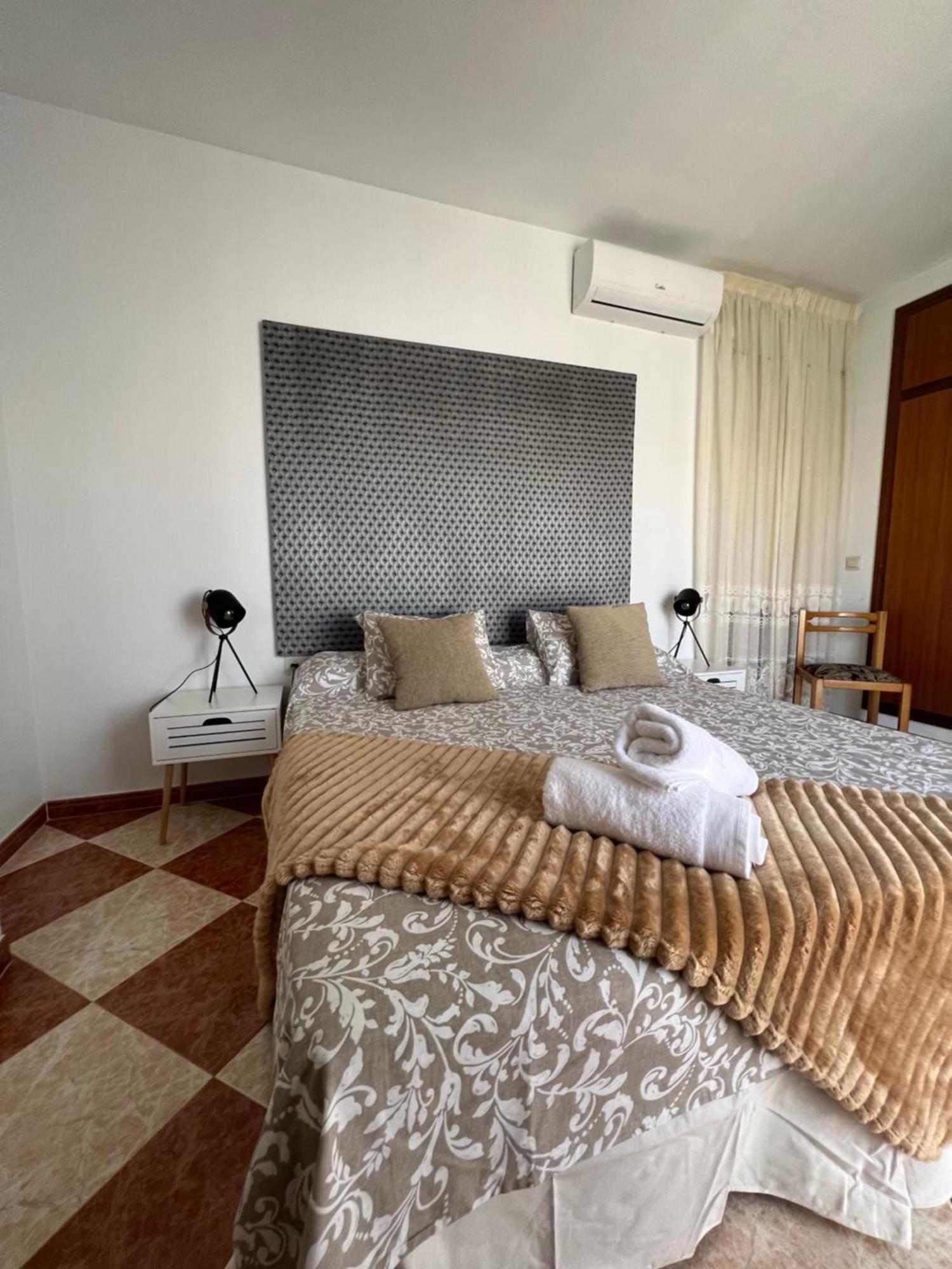 Casa Grande En Cordoba, Pueblo De La Victoria , 6 Dormitorios Eksteriør billede