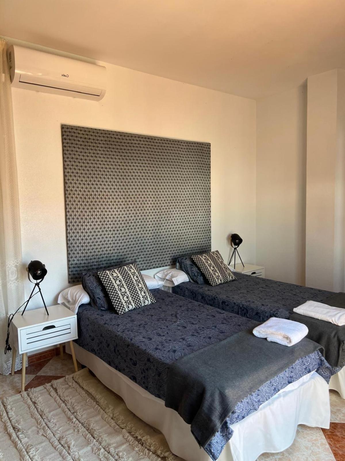 Casa Grande En Cordoba, Pueblo De La Victoria , 6 Dormitorios Eksteriør billede